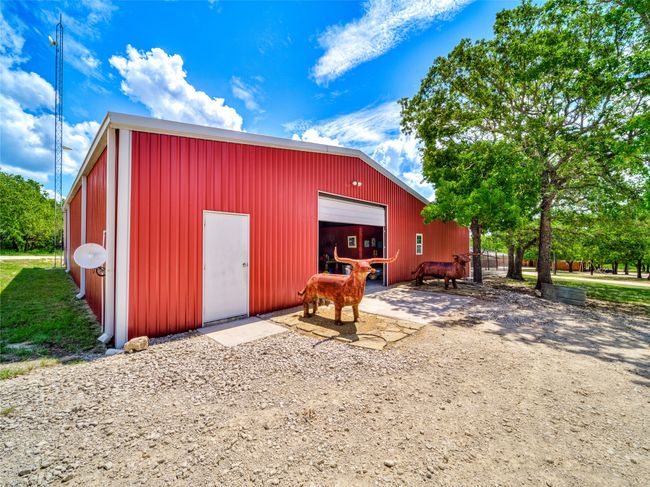 3600' shop barn | Image 6