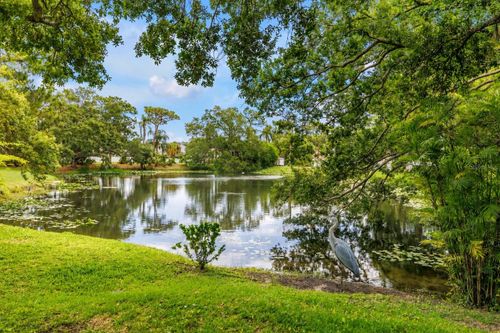 10495 Longwood Drive, Seminole, FL, 33777 | Card Image