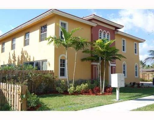 2212 Van Buren St, Hollywood, FL, 33020-4925 | Card Image