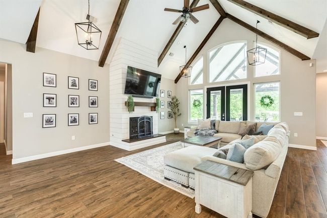 337 Thousand Oaks Dr, House other with 4 bedrooms, 3 bathrooms and 3 parking in Angleton TX | Image 31