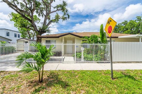 3175 Nw 43rd St, Miami, FL, 33142-4402 | Card Image