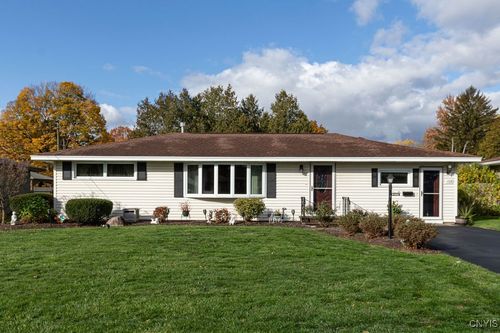 108 Dolores Ter S, Syracuse, NY, 13212-4014 | Card Image