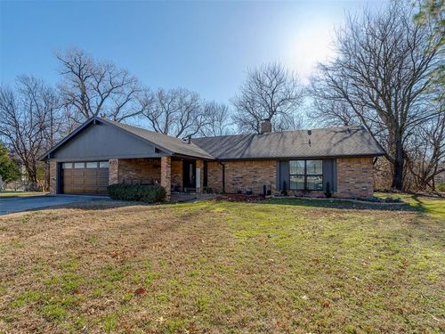 403 Piney Oak Dr, Norman, OK, 73072-4604 | Card Image