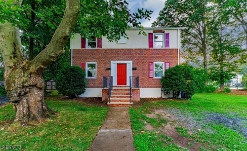 6 Armstrong St, South Bound Brook, NJ, 08880-1372 | Card Image