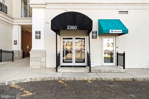 303-2360 Route 33, Hamilton, NJ, 08691-1418 | Card Image
