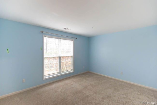 28460 Carlton Way Dr, Condo with 2 bedrooms, 2 bathrooms and null parking in Novi MI | Image 19