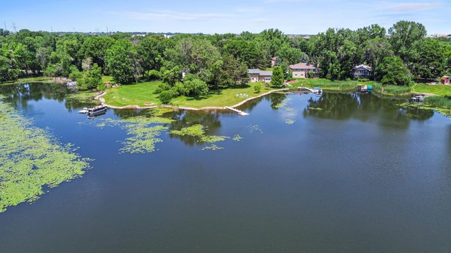 Cedar Island Lake is known for awesome water skiing | Image 36