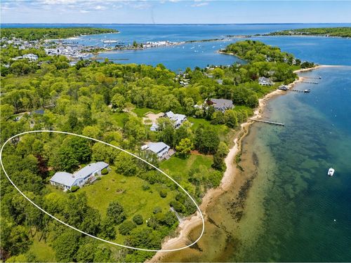 94 Weaver Ln, Vineyard Haven, MA, 02568-5844 | Card Image