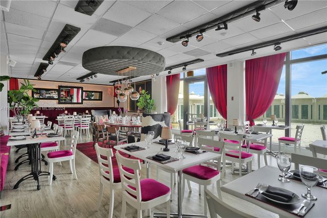 APT-3E - 5555 Collins Ave, Condo with 1 bedrooms, 2 bathrooms and null parking in Miami Beach FL | Image 26