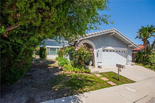 24435 Gilmore, West Hills, CA, 91307 | Card Image