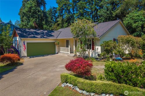 6109 204th Street Ct E, Spanaway, WA, 98387-4744 | Card Image