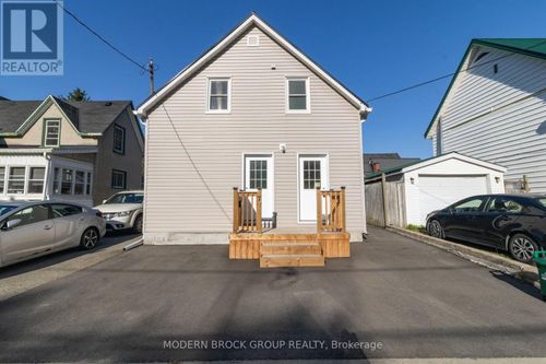 7 Elm Street, Brockville, ON, K6V5M5 | Card Image
