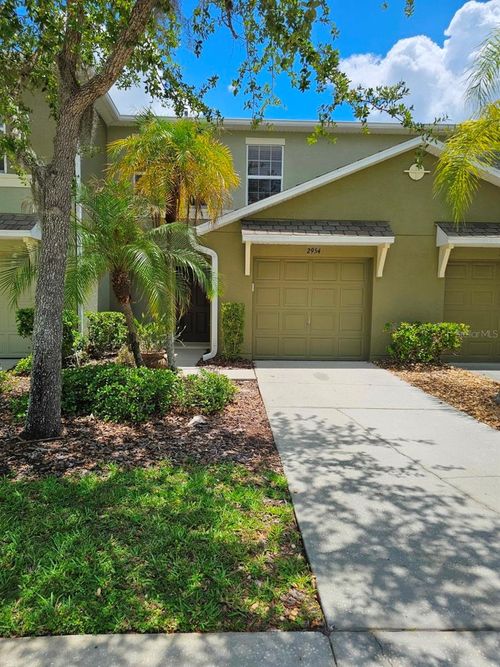 2954 Willowleaf Ln, WESLEY CHAPEL, FL, 33544-7372 | Card Image