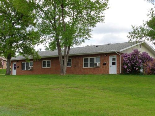 1043 Enterprise Ave, Dickinson, ND, 58601-4143 | Card Image