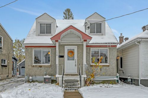 {{alt}} | Card Image