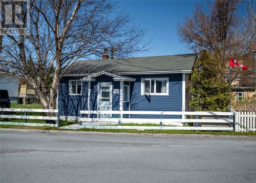 19 Mckendrich St, Placentia, NL, A0B2Y0 | Card Image