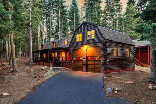 14033 Copenhagen Dr, Truckee, CA, 96161-6663 | Card Image