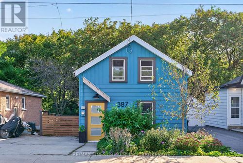 387 Nelson St, Kingston, ON, K7K4M9 | Card Image