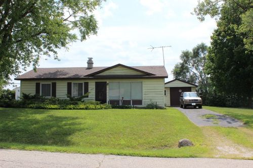 2413 Country Ln, McHenry, IL, 60051-4748 | Card Image