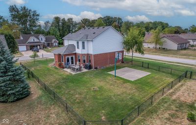 7987 Meadow Bend Circle, House other with 4 bedrooms, 2 bathrooms and null parking in Indianapolis IN | Image 3