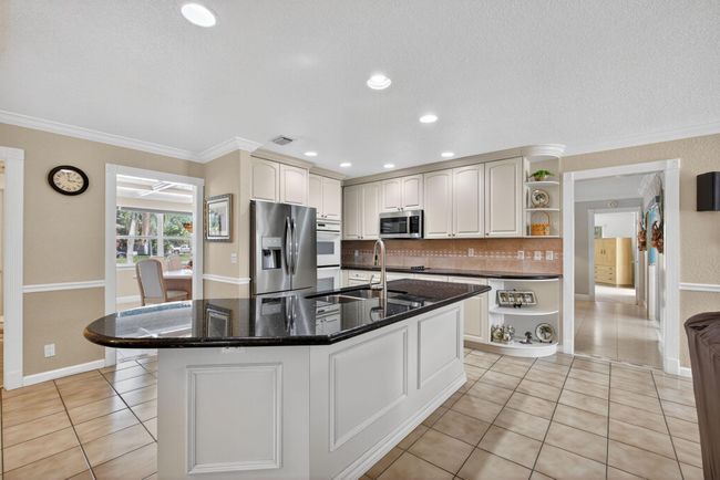 4378 Juniper Ter, House other with 3 bedrooms, 3 bathrooms and null parking in Boynton Beach FL | Image 11