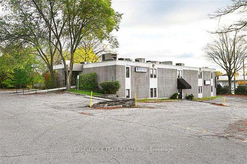 309 Park St, Brockville, ON, K6V6E5 | Card Image