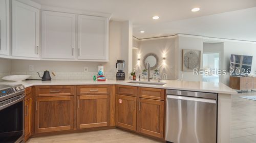 5102-47 Ocean Ln, Hilton Head Island, SC, 29928-7901 | Card Image