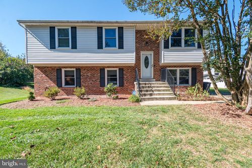 905 New Orchard Pl, UPPER MARLBORO, MD, 20774-2291 | Card Image