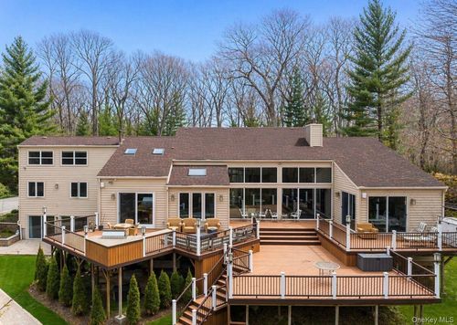 7 Windemere Crst, Woodbury, NY, 11797-1531 | Card Image