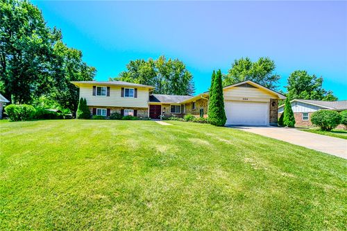 2104 Crab Tree Dr, Beavercreek, OH, 45431-3312 | Card Image