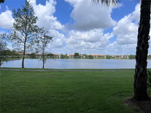 apt-102-5061 Wiles Rd, Coconut Creek, FL, 33073-4213 | Card Image