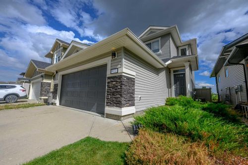 9433 88 St, Grande Prairie, AB, T8X0H2 | Card Image