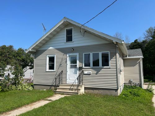2736 13th St, Two Rivers, WI, 54241-3314 | Card Image