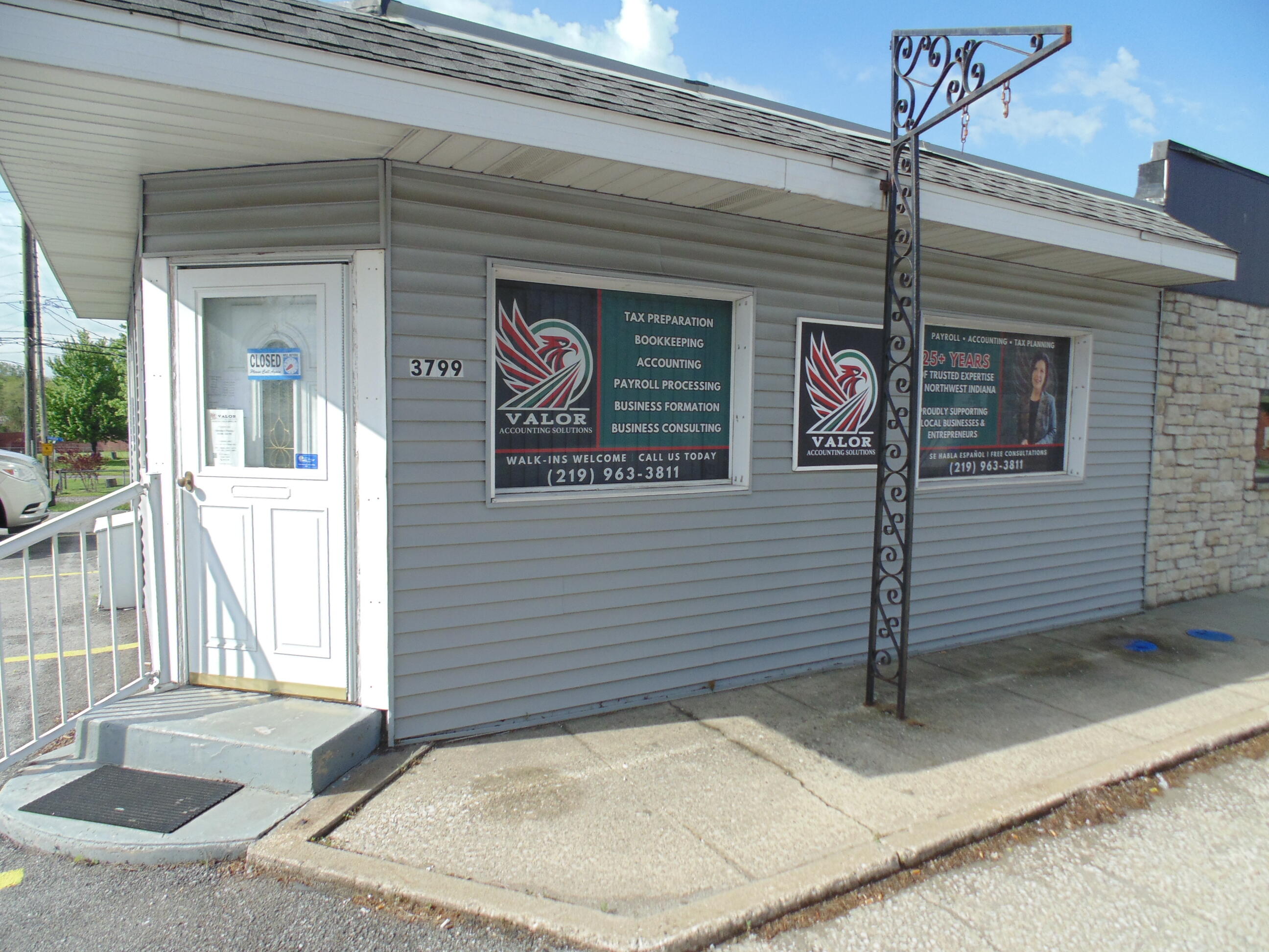 3799 Central Ave, Lake Station, IN 46405