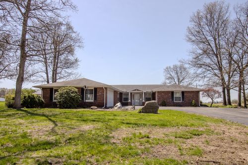 1727 W West Win Rd S, Winamac, IN, 46996 | Card Image