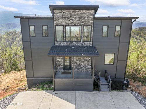 896 Chalet Village Blvd, Gatlinburg, TN, 37738-4408 | Card Image