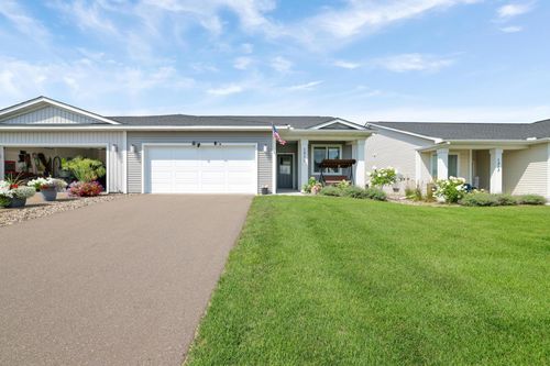 1311 Rose St, New Richmond, WI, 54017-5505 | Card Image