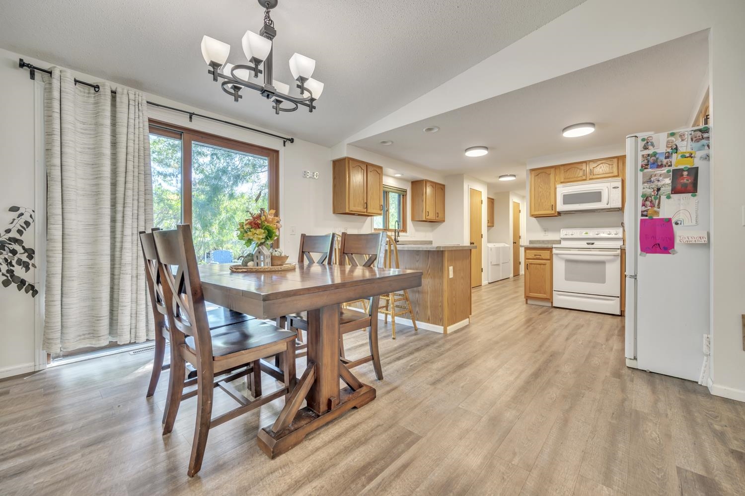 17th St, Milford, IA 51351
