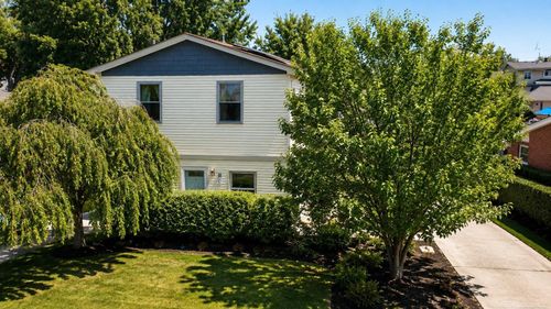 37886 Sunnybrook St, Harrison Township, MI, 48045-2783 | Card Image