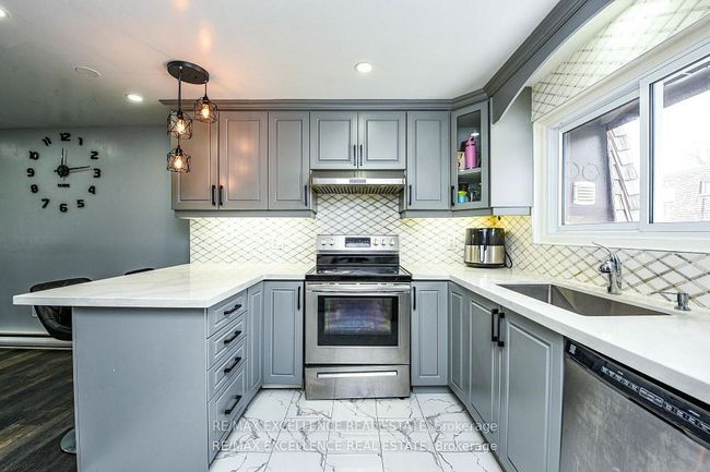 10 - 54 Briar Path, Condo with 4 bedrooms, 2 bathrooms and 1 parking in Brampton ON | Image 16