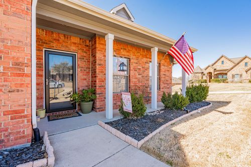 10921 Owl Creek Dr, Fort Worth, TX, 76179-6844 | Card Image