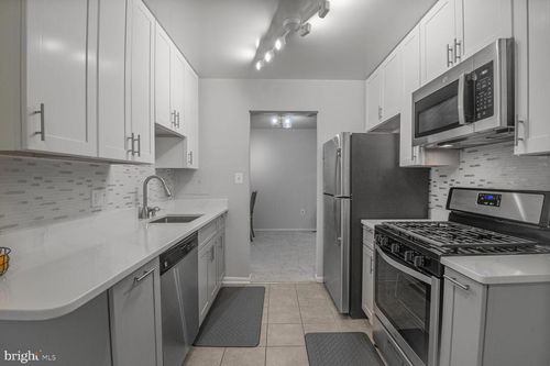 apt-103-878 College Pkwy, ROCKVILLE, MD, 20850-1946 | Card Image