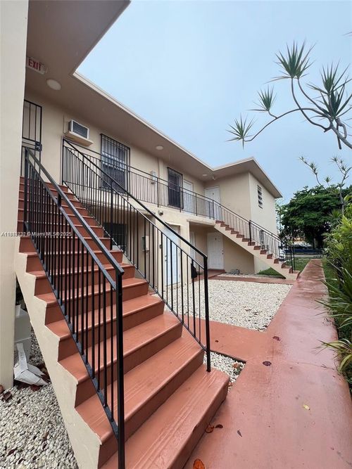 apt-3-1619 Nw 1st St, Miami, FL, 33125-5532 | Card Image