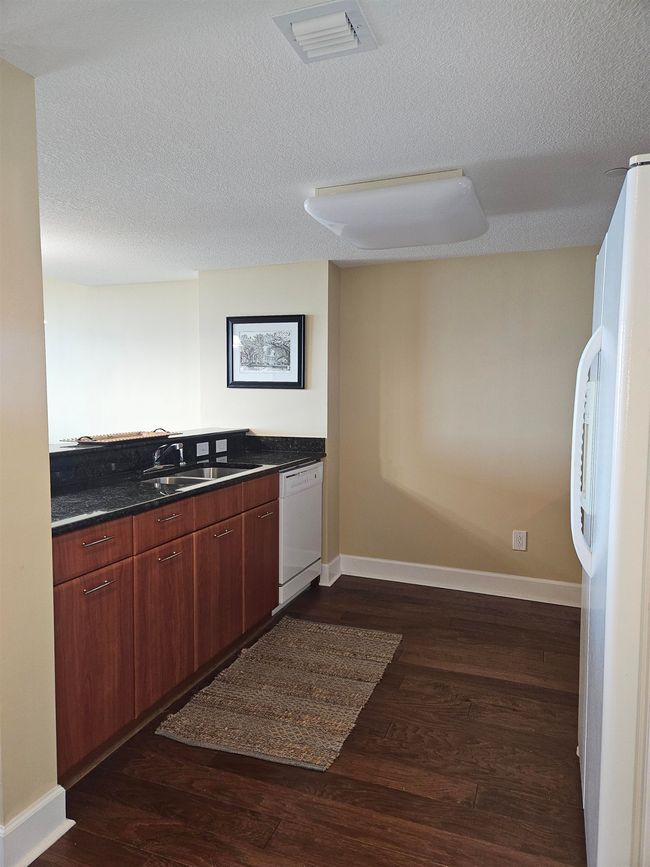 UNIT-1003 - 300 S Duval St, Condo with 1 bedrooms, 1 bathrooms and null parking in TALLAHASSEE FL | Image 4