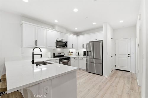 3-3440 E Santa Clara Ln, Ontario, CA, 91761-3900 | Card Image