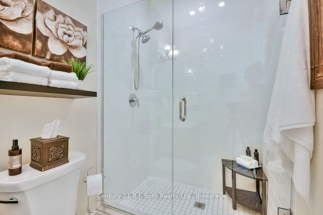 LS04 - 90 Orchard Point Rd, Condo with 2 bedrooms, 2 bathrooms and null parking in Orillia ON | Image 44