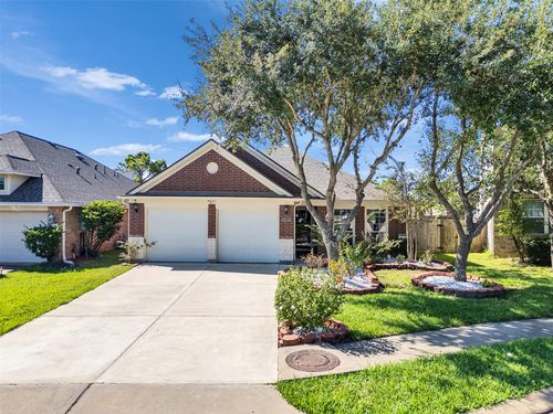 12416 Shady Brook Dr, Pearland, TX, 77584-8014 | Card Image