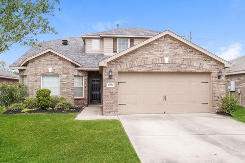 2027 Golden Topaz Dr, Rosharon, TX, 77583-6919 | Card Image
