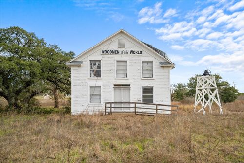 000 N 3rd St, Muldoon, TX, 78949 | Card Image