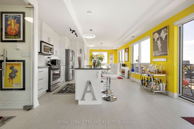 1403 - 1030 Coronation Dr, Condo with 3 bedrooms, 2 bathrooms and null parking in London ON | Image 10